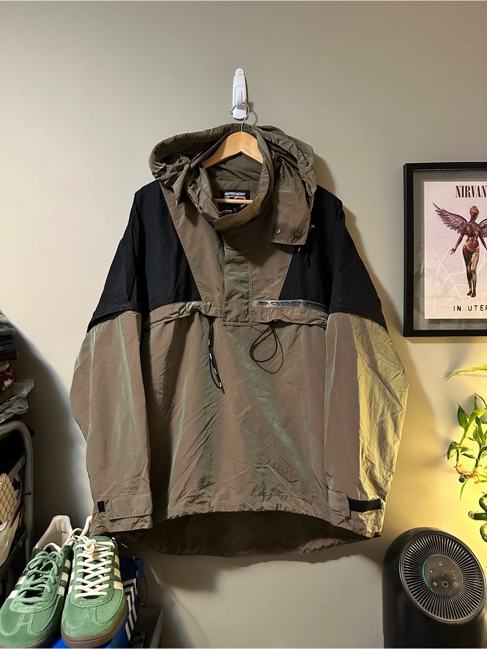 REPRESENT Lightweight Hooded Anorak Jacket in Olive Green and Black
